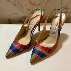 Manolo Blahnik Batik Fabric Sling Back Pointed Toe Carolyne Heels - Size 37.5